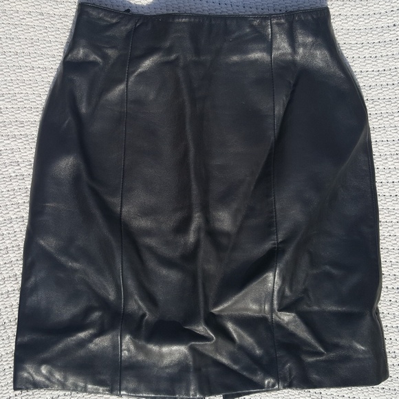 Vintage Black Leather Midi Skirt - Size 10 - Picture 2 of 4